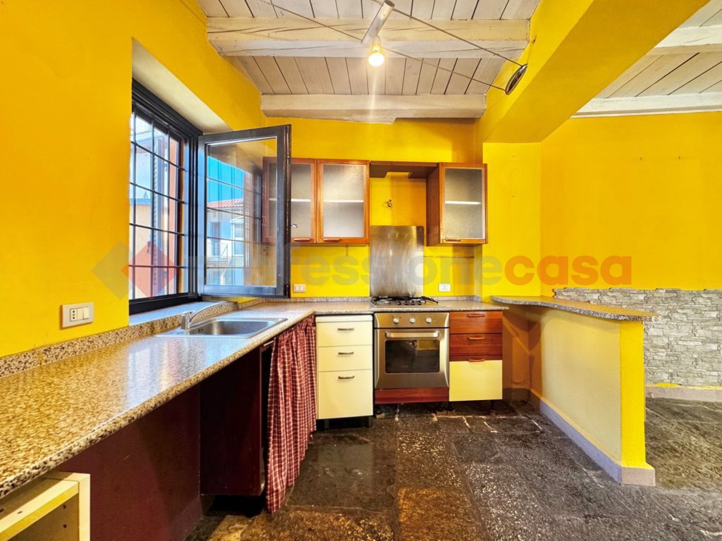 Casa indipendente con giardino a Arona