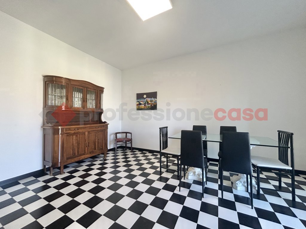 Trilocale ristrutturato a Arona