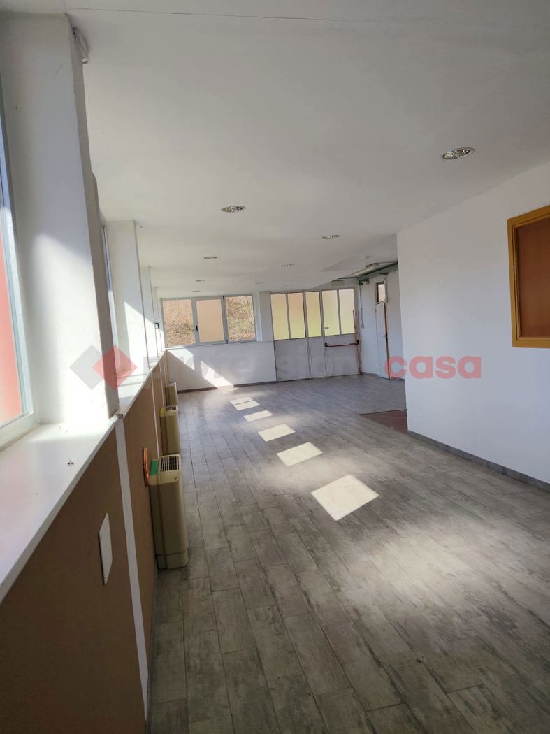 Magazzino in affitto a Comignago