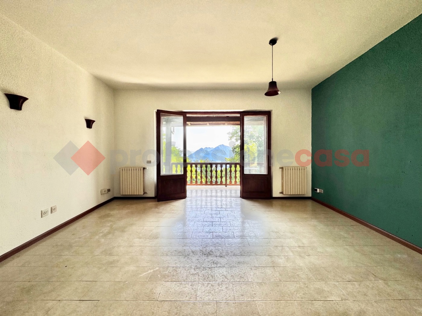 Villa Bifamiliare con giardino a Stresa