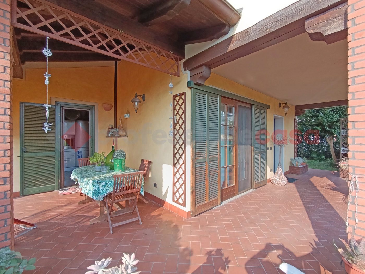 Villa con giardino a Comignago