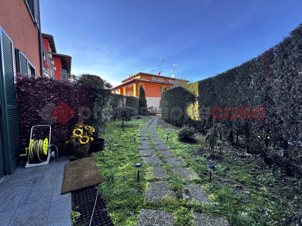 Villa in vendita a Castelletto Sopra Ticino