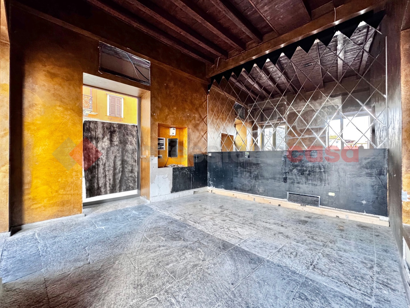 Attivit� commerciale Bar e tabacchi in affitto/gestione a Arona
