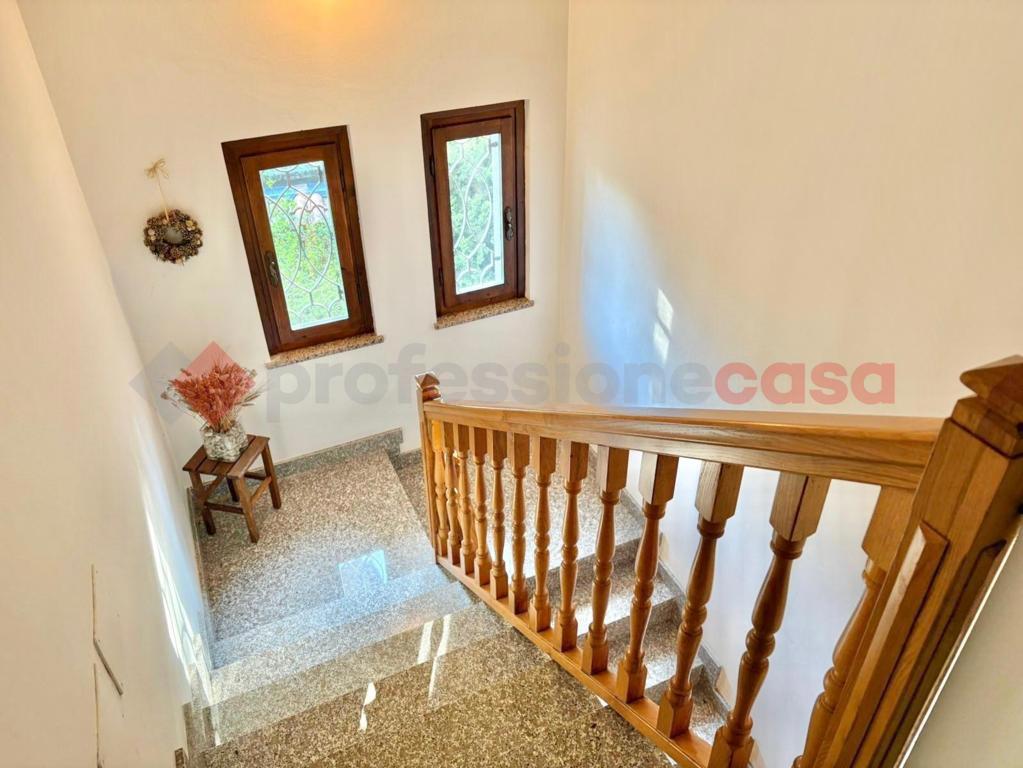 Villa Bifamiliare con giardino a Varallo