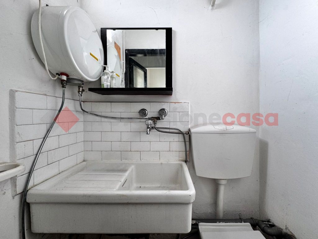 Attivit� commerciale in vendita a Arona