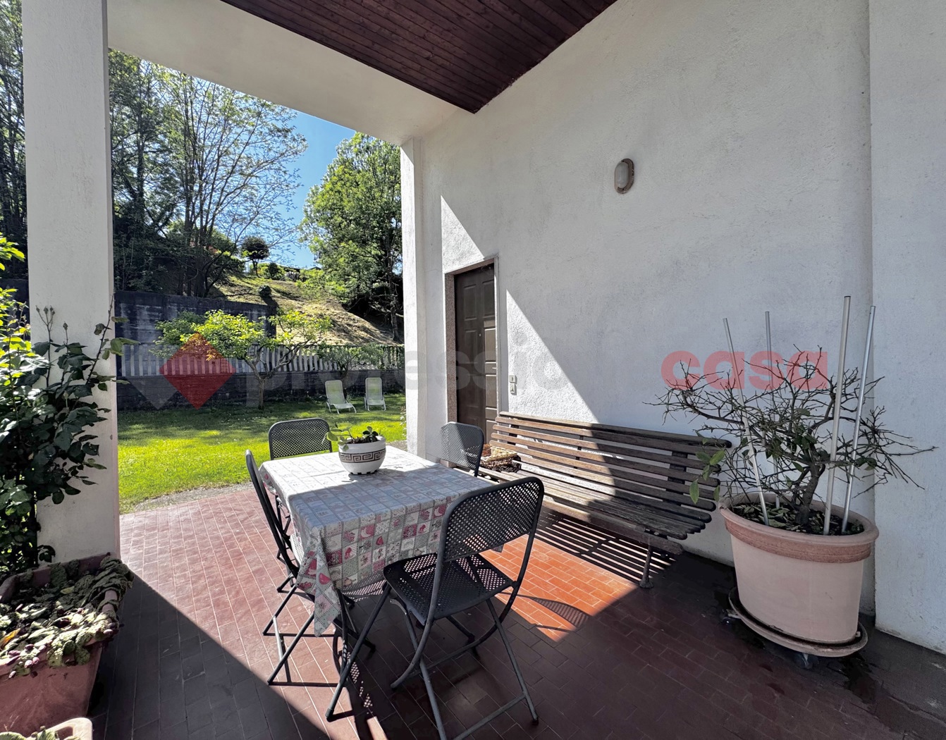 Trilocale con giardino a Oleggio Castello