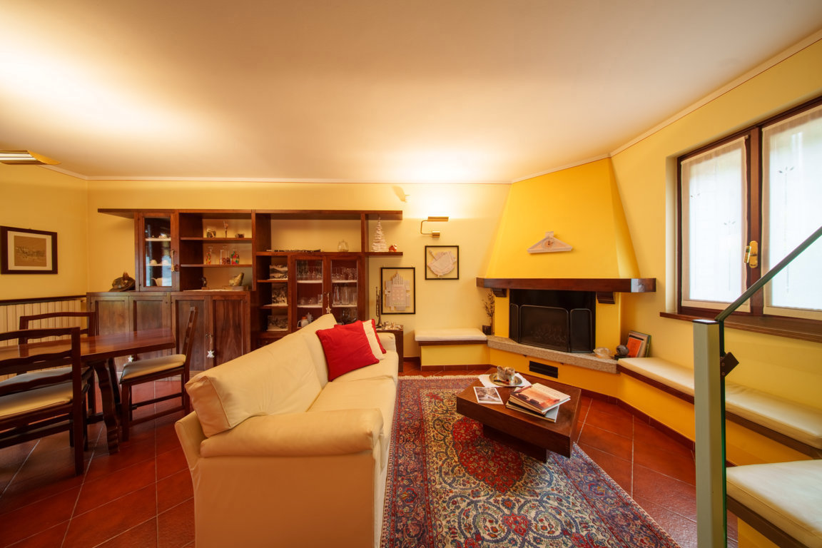 Villa con giardino a Omegna