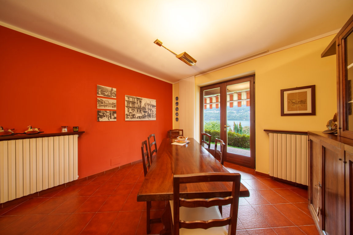 Villa con giardino a Omegna
