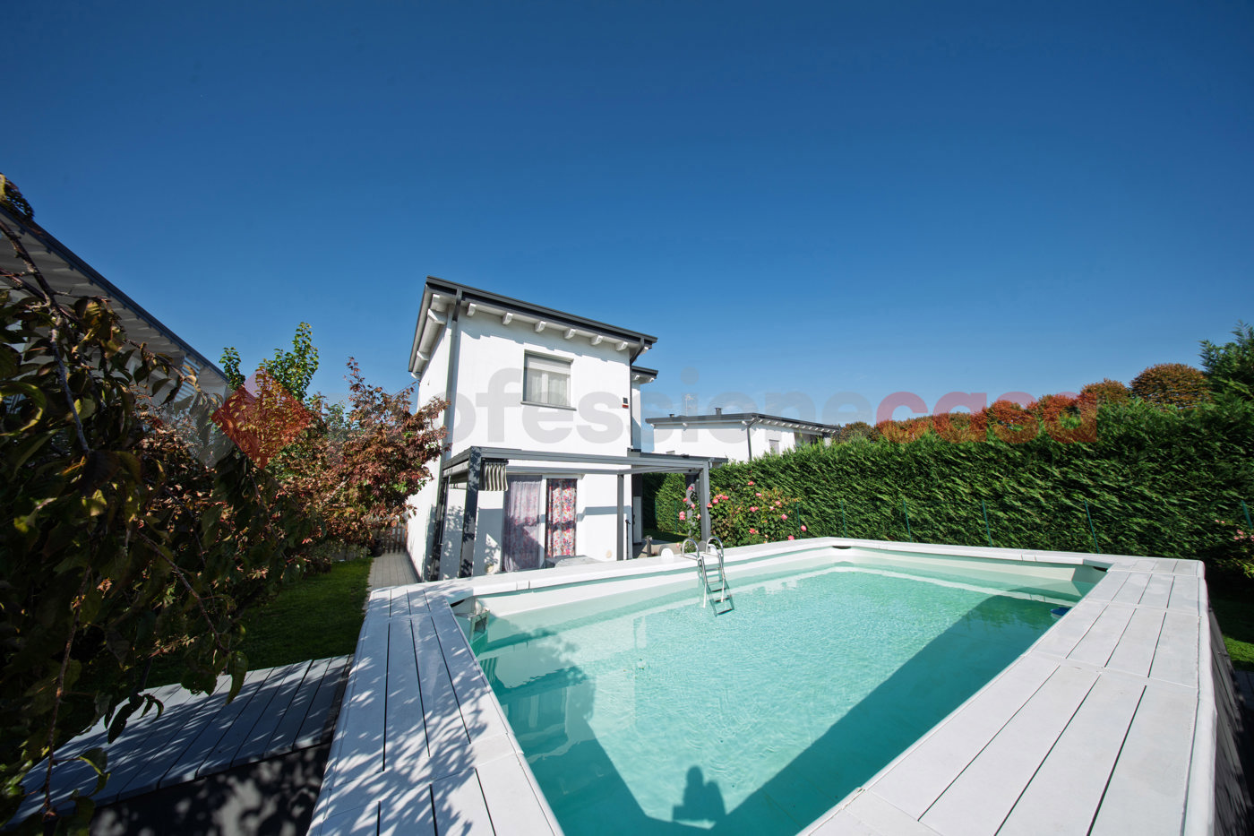 Villa con giardino a Arona