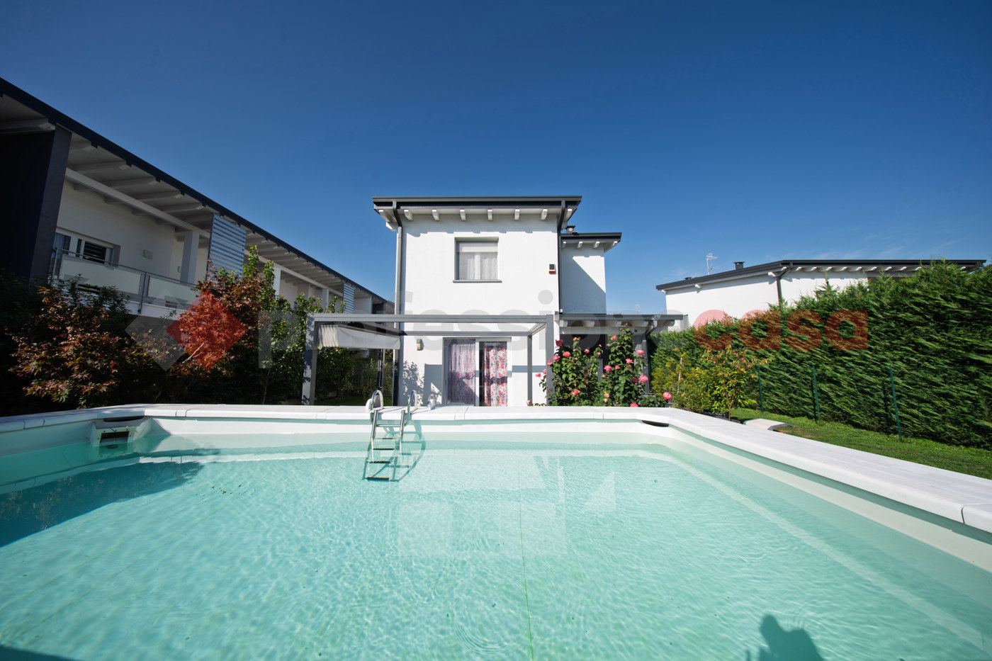 Villa con giardino a Arona
