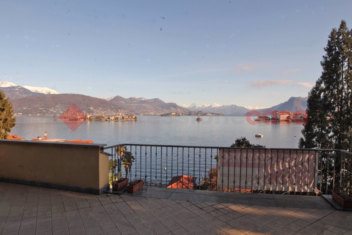 Villa in vendita a Stresa