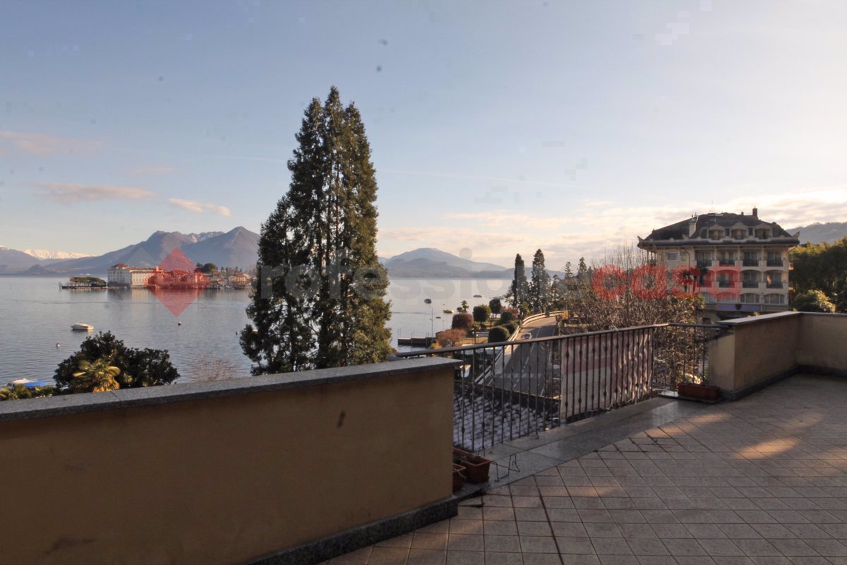 Villa in vendita a Stresa