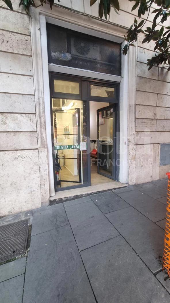 Negozio in vendita a Roma