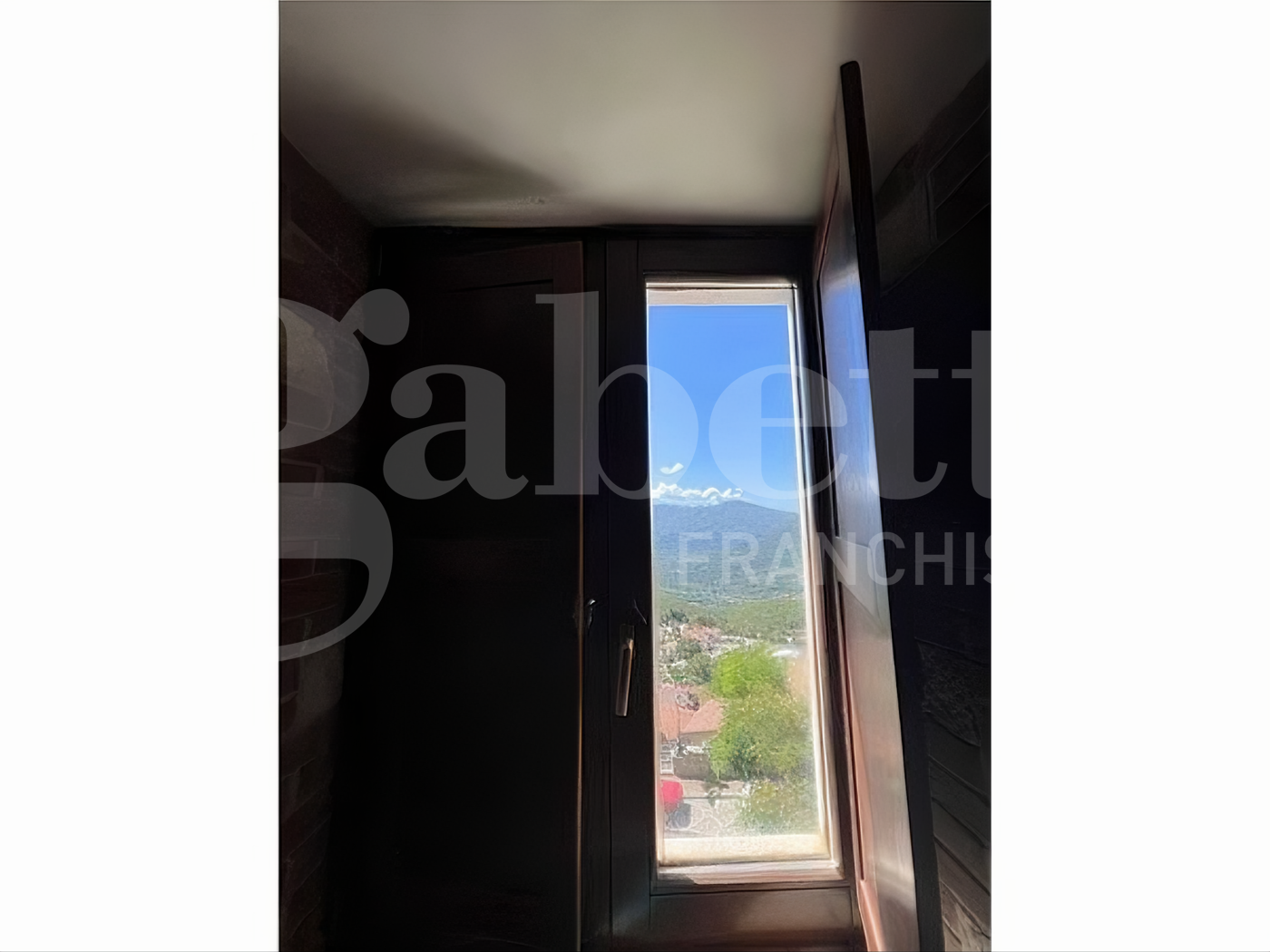 Casa indipendente in vendita a Oricola