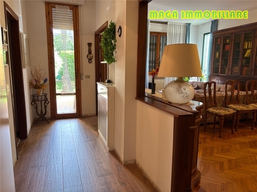 Appartamento con giardino a Campi Bisenzio