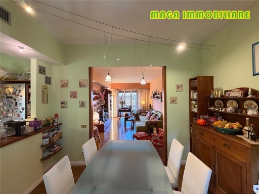 Appartamento con terrazzi, Campi Bisenzio san donnino