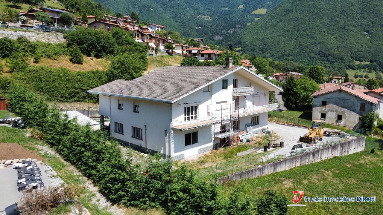 Villa in vendita a Zone