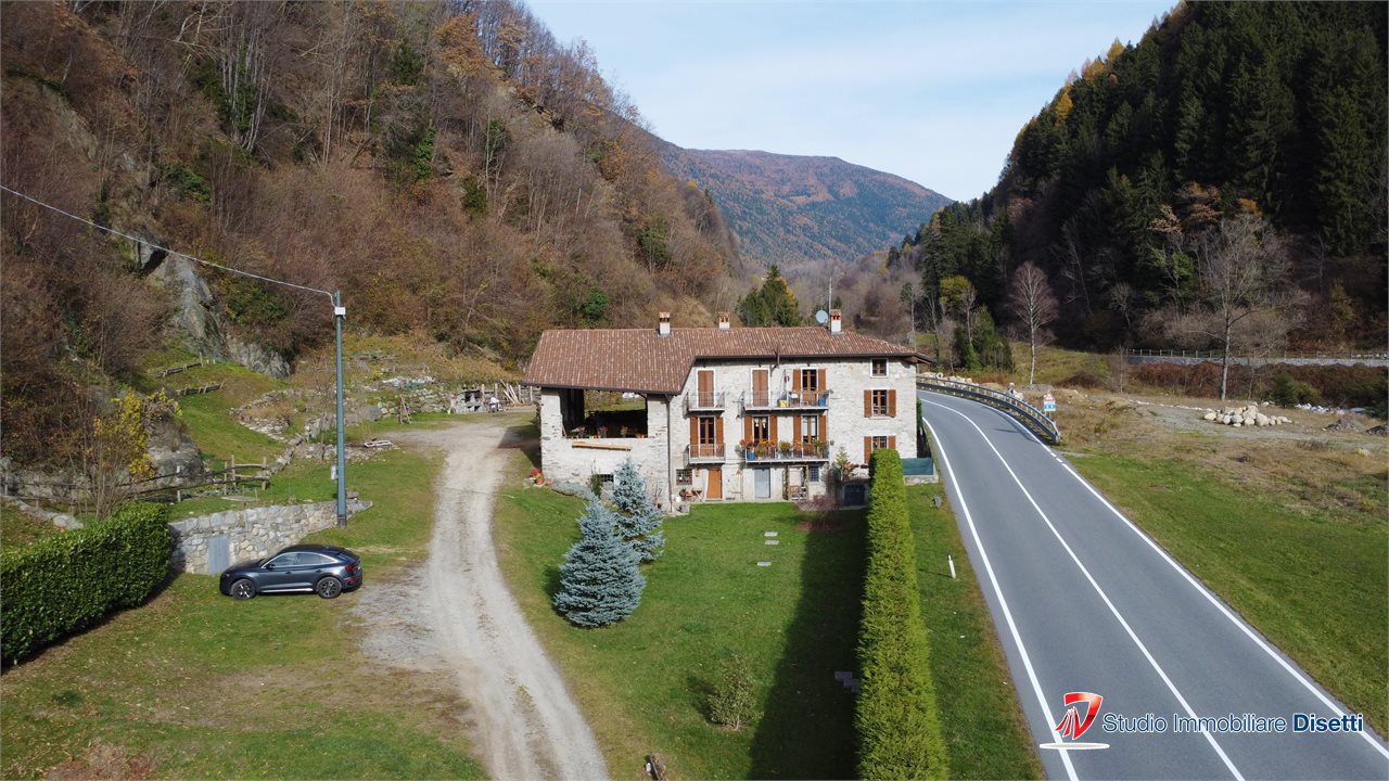 Villa in vendita a Edolo