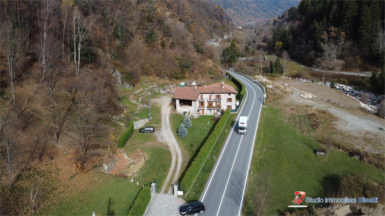 Villa in vendita a Edolo