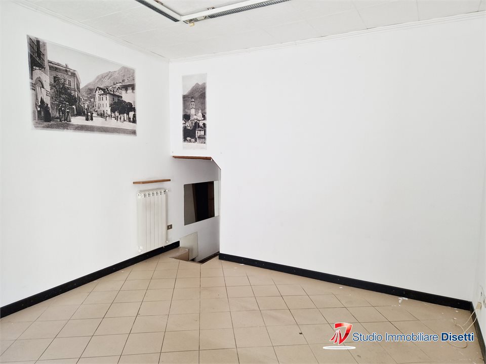 Locale commerciale in affitto a Edolo