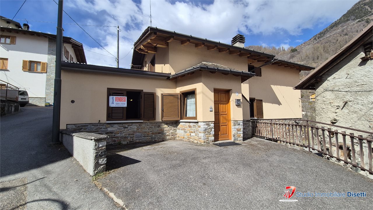 Casa indipendente in vendita a Edolo