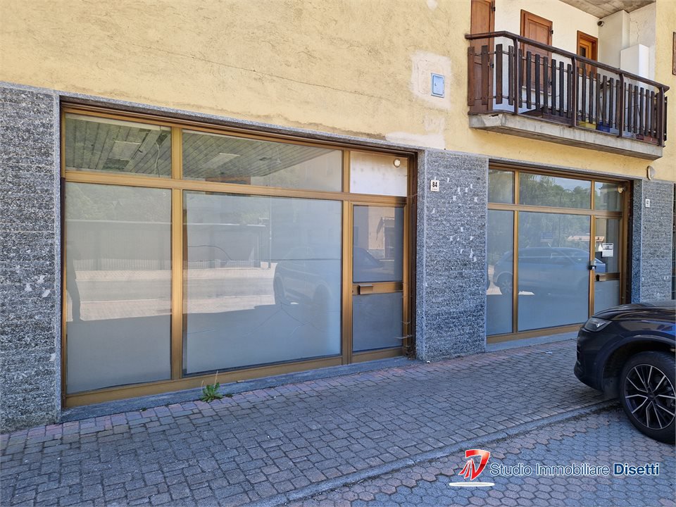 Locale commerciale in vendita a Corteno Golgi