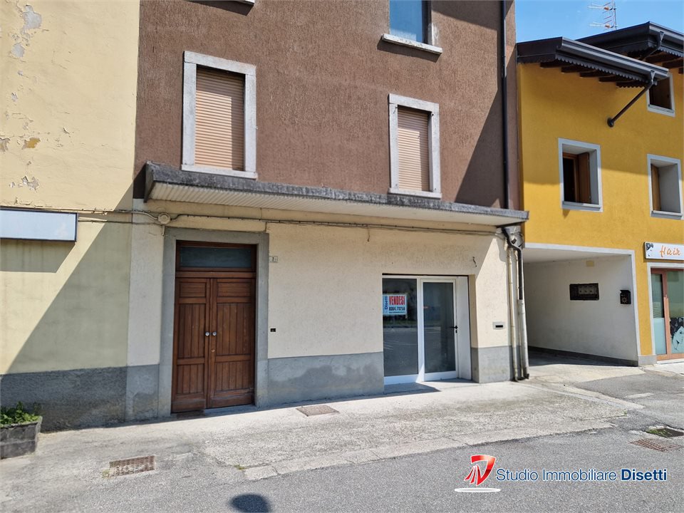 Locale commerciale in vendita a Niardo