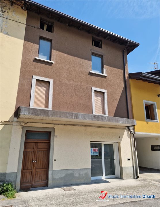 Locale commerciale in vendita a Niardo