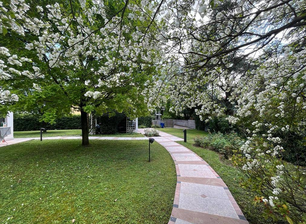 Abbinata/Bifamiliare in vendita a Treviso