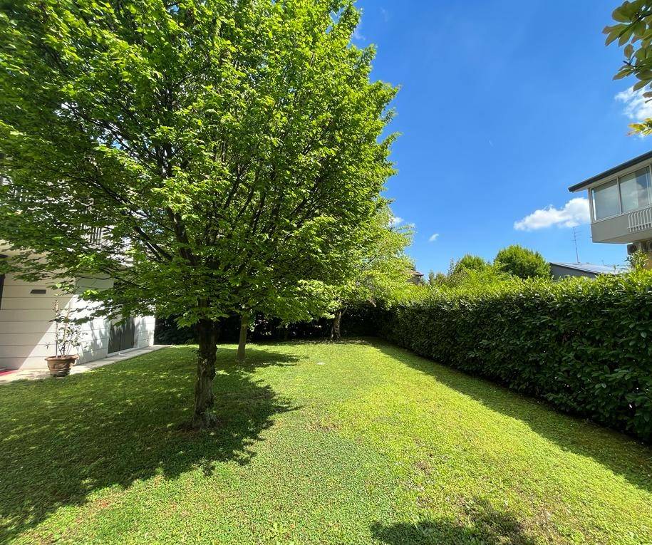 Abbinata/Bifamiliare in vendita a Treviso