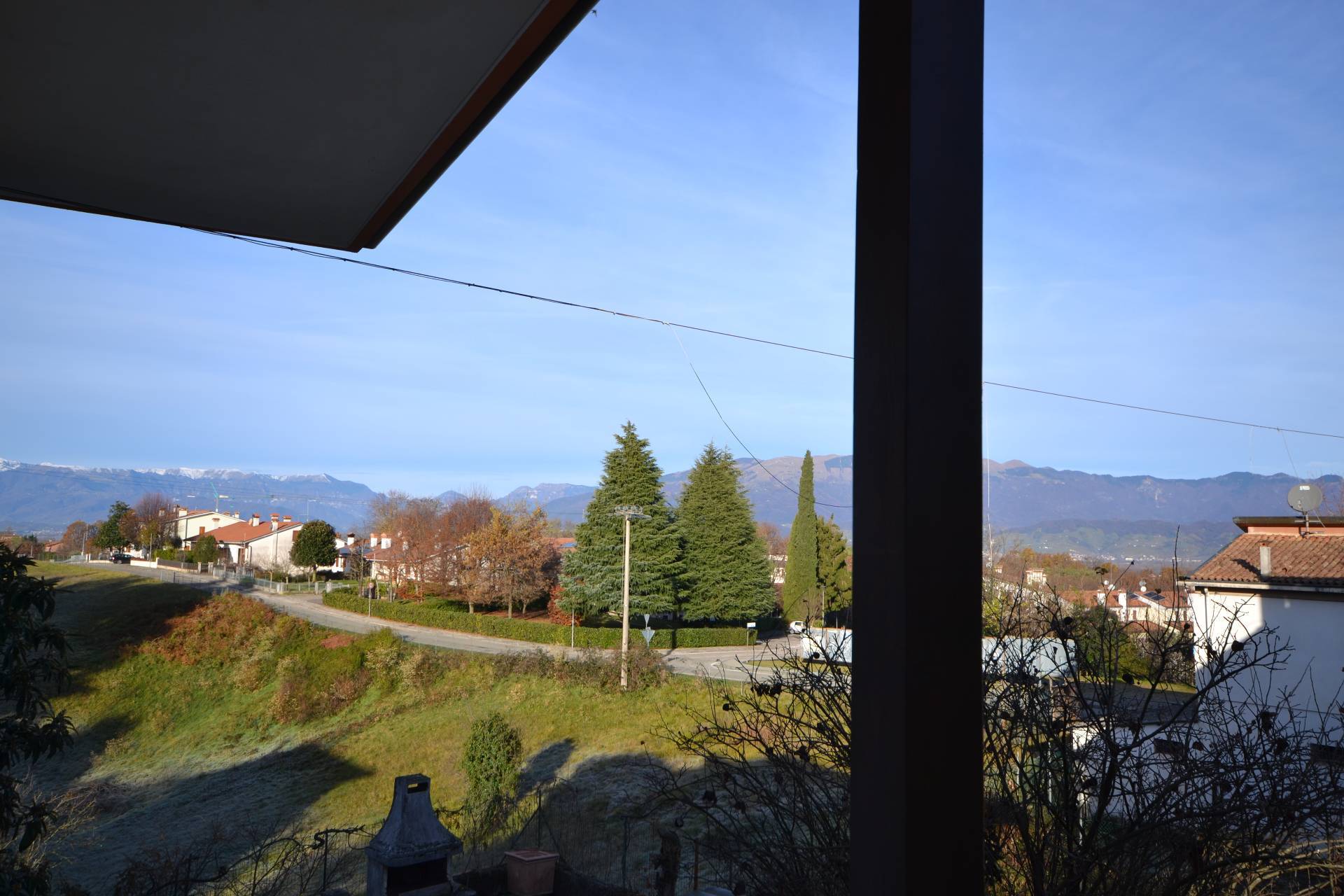 Abbinata/Bifamiliare in vendita a Giavera del Montello, SS. Angeli