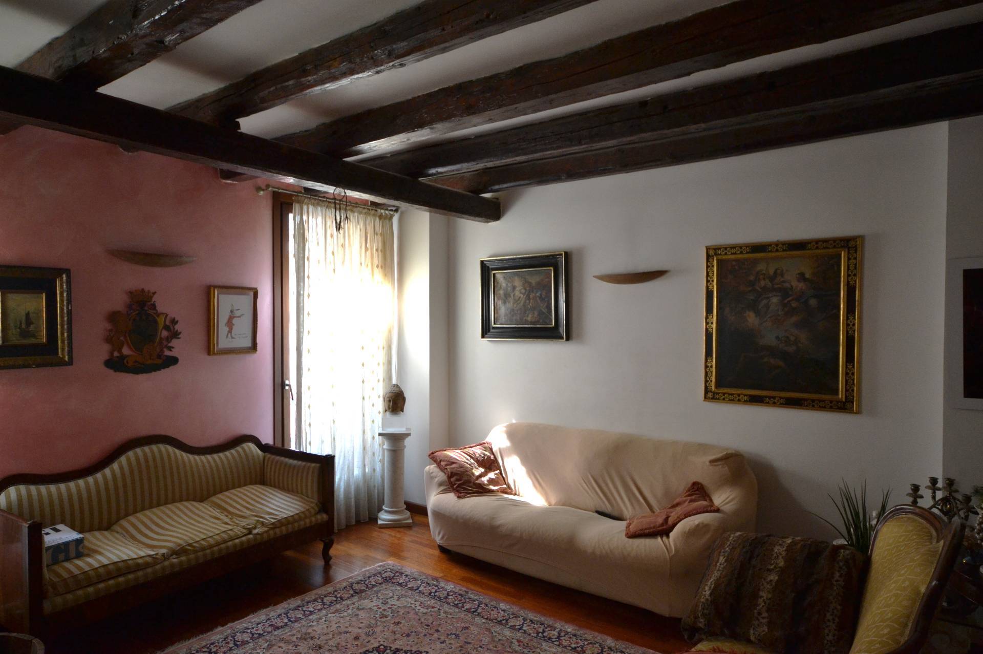 Palazzetto in vendita a Treviso, Centro storico