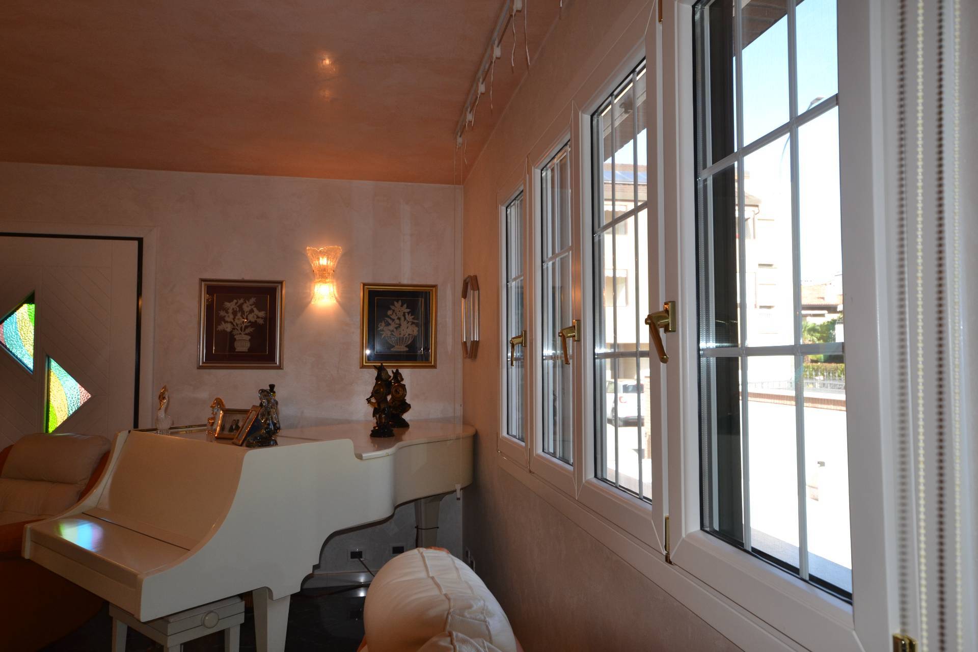 Abbinata/Bifamiliare in vendita a Venezia, Favaro Veneto