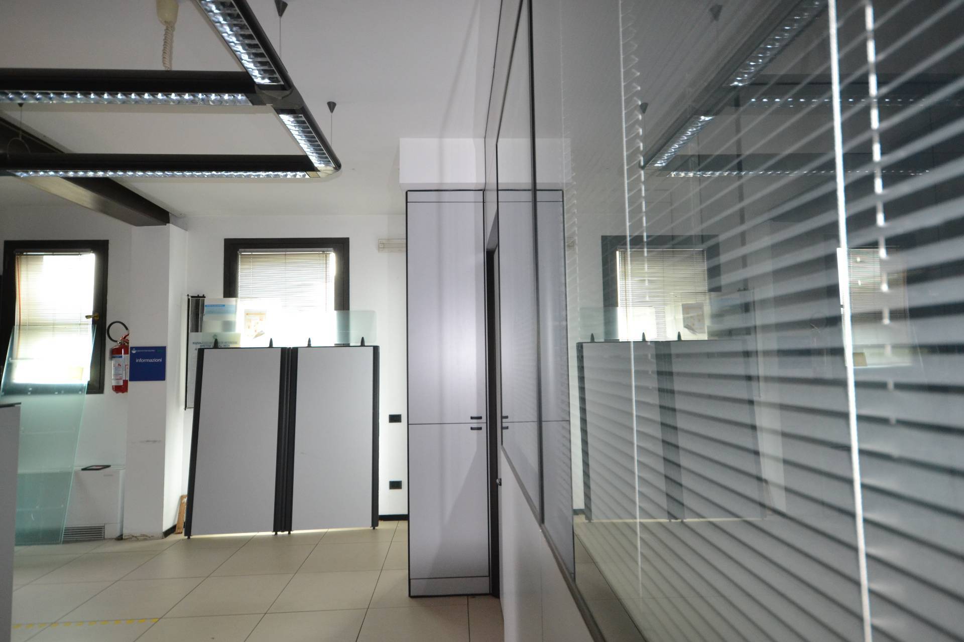 Locale commerciale in affitto a Monfumo, Castelli