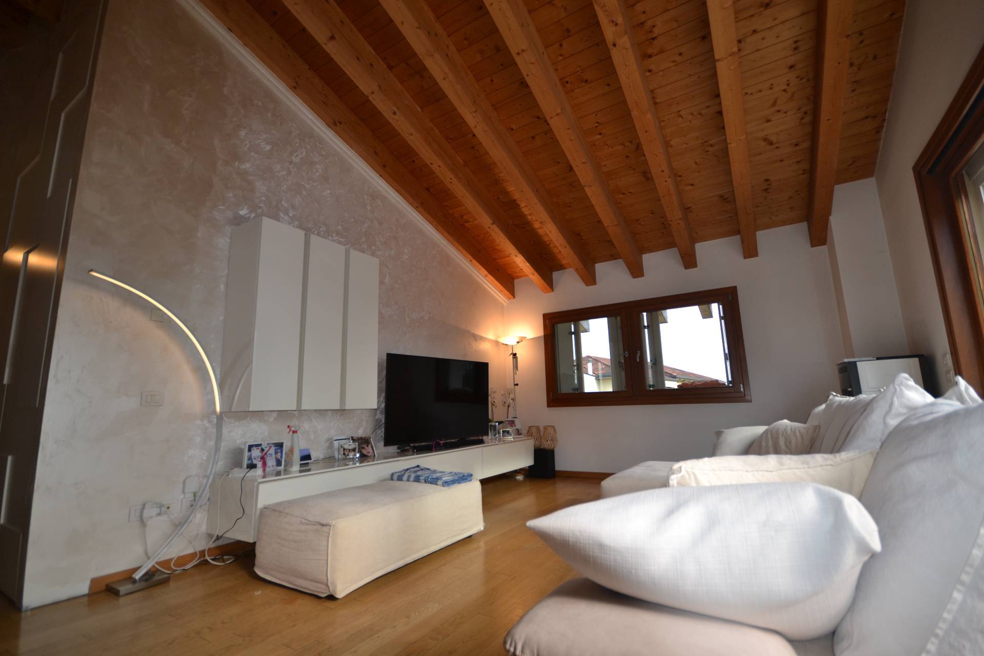 Mansarda in vendita a Treviso, Ghirada