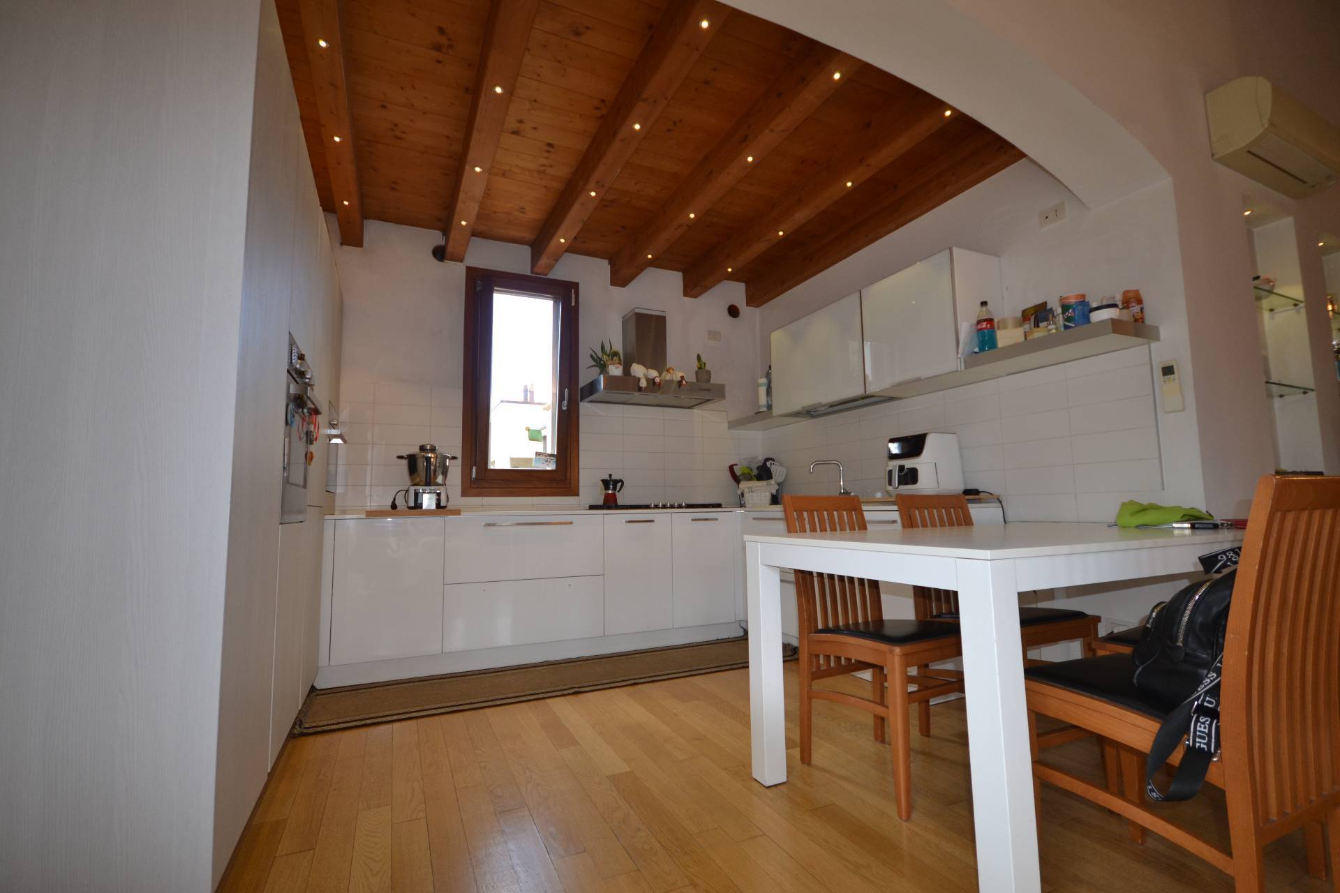 Mansarda in vendita a Treviso, Ghirada