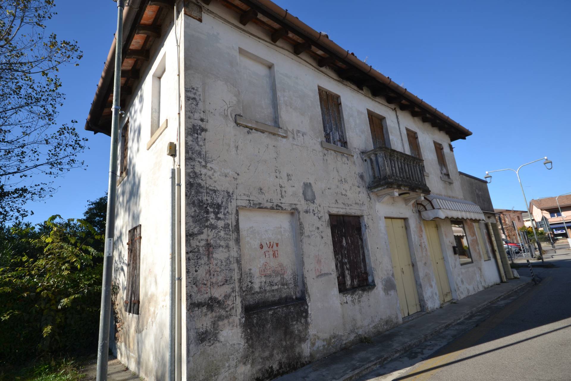 Studio/Ufficio in vendita a Ponzano Veneto, Paderno