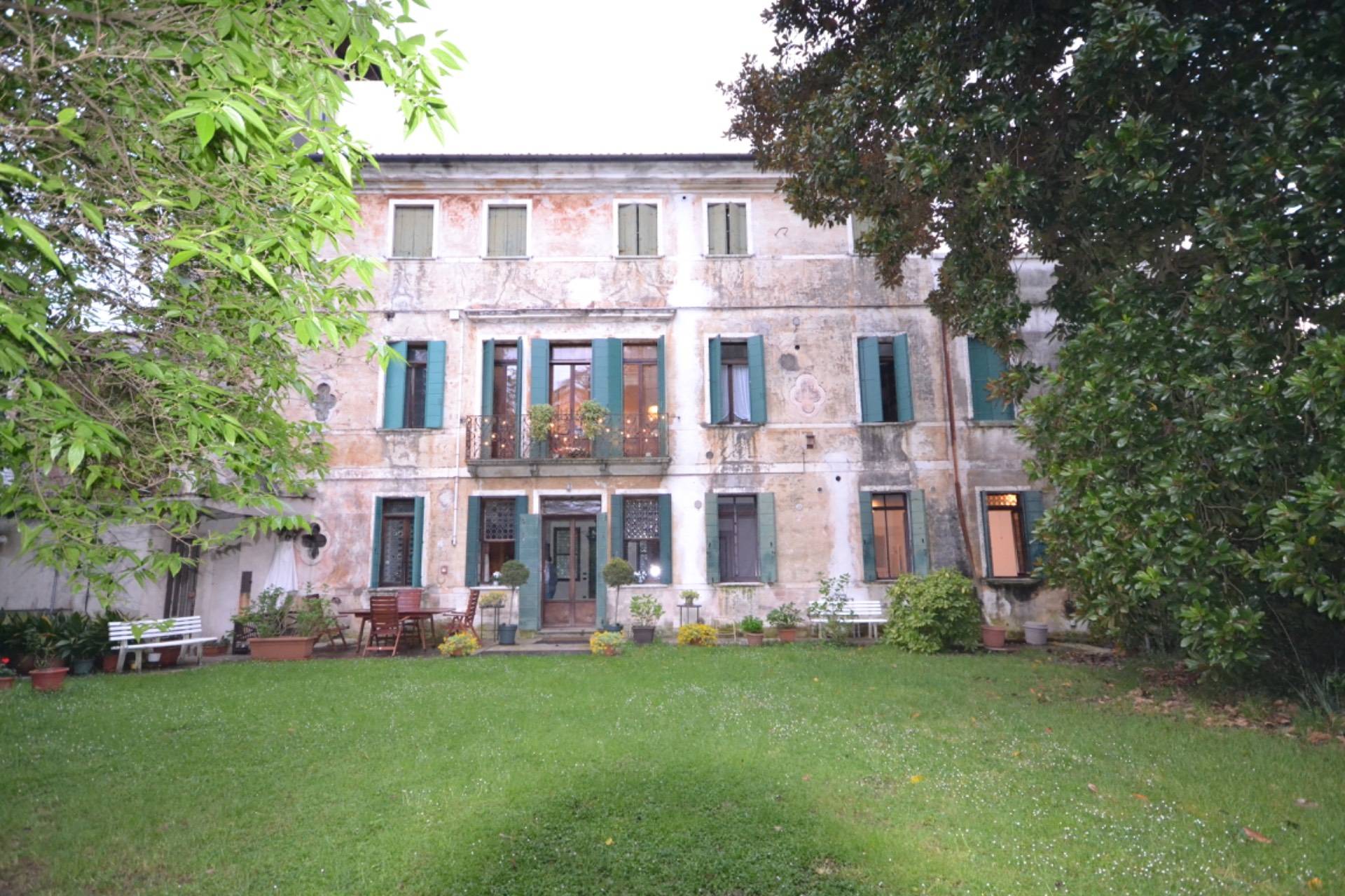 2 Camere in affitto a Casier