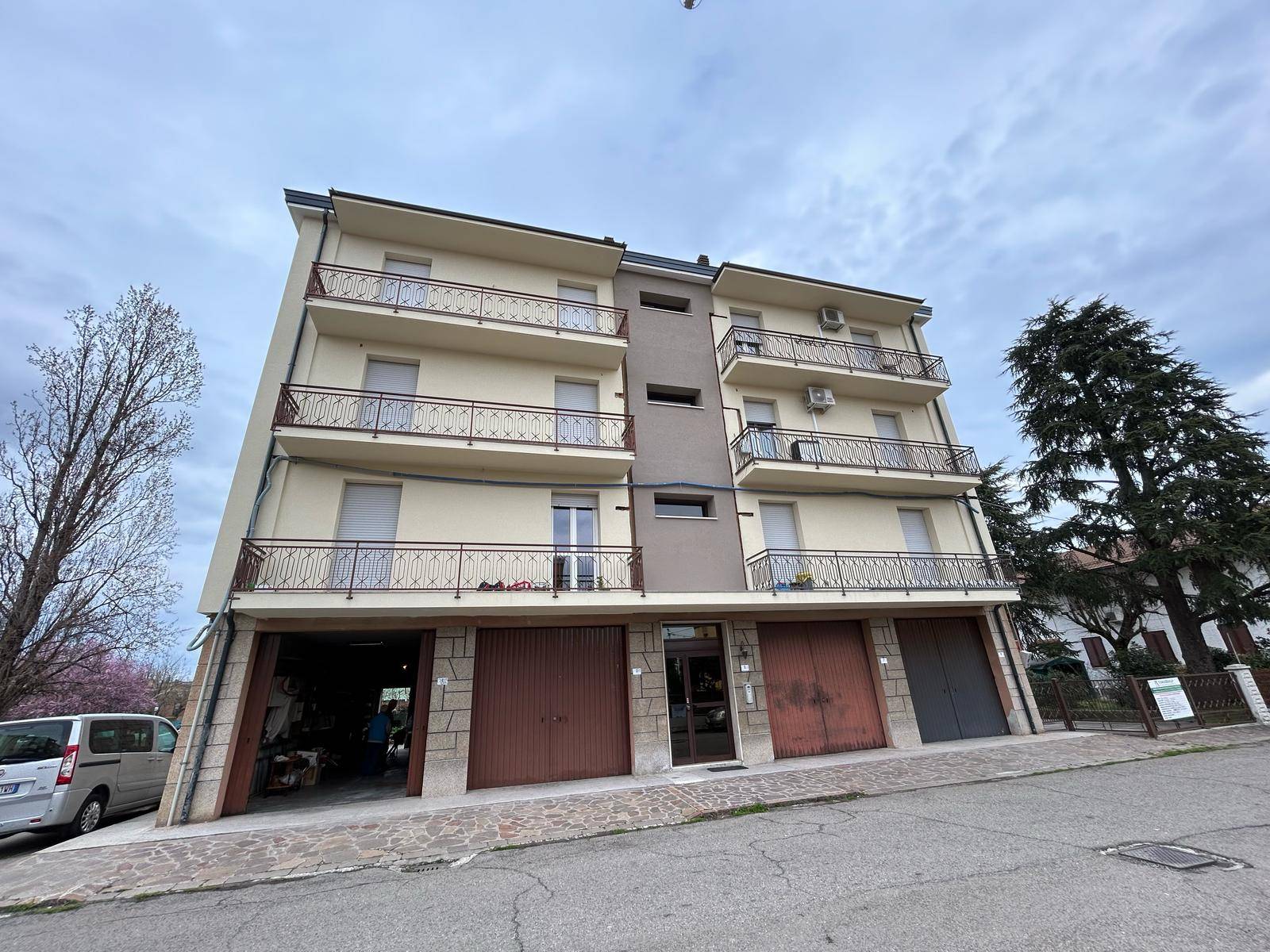 Appartamento in vendita a Modena, San Damaso
