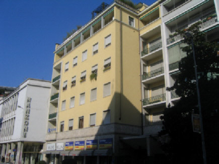 Appartamento in vendita a Monza - 01