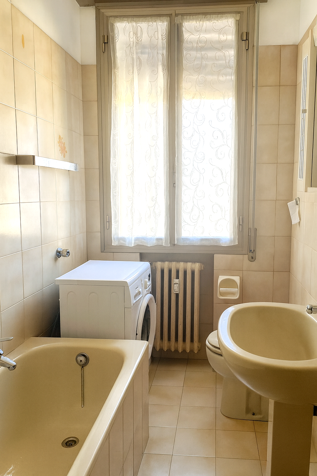 Trilocale in affitto, Bologna 17.mazzini