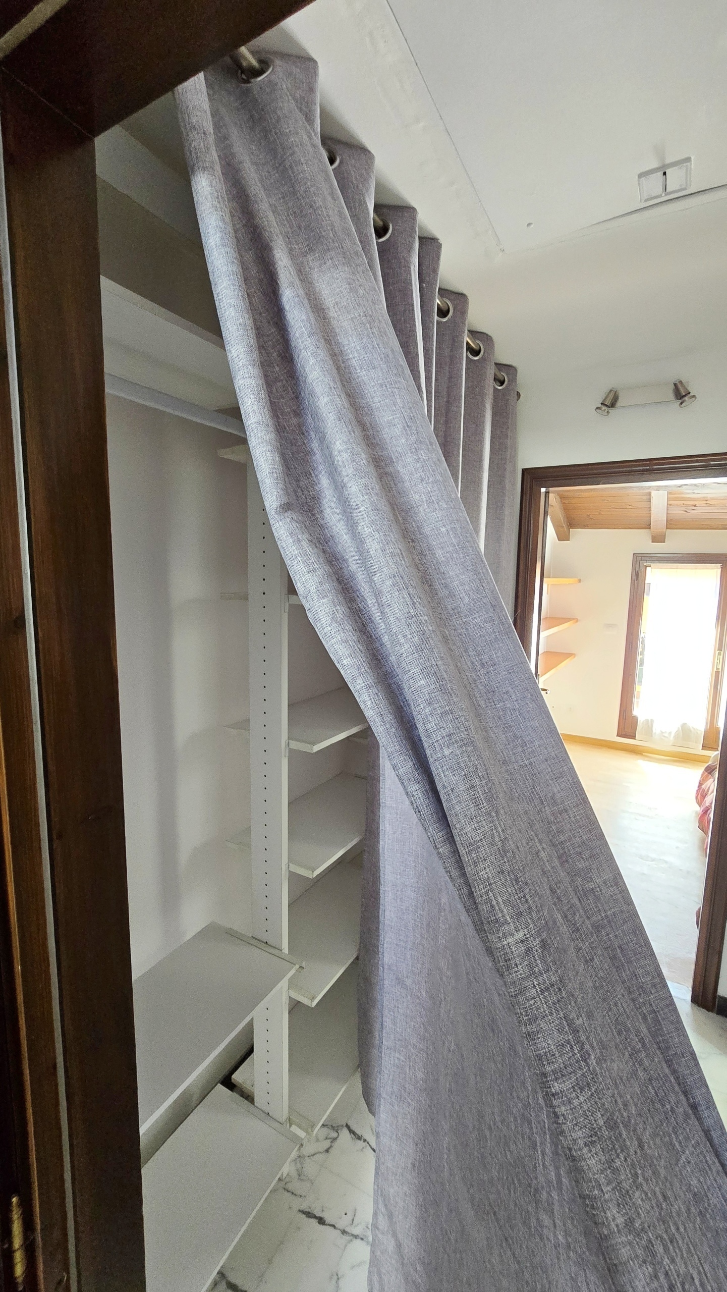 Bilocale con terrazzo a Bologna