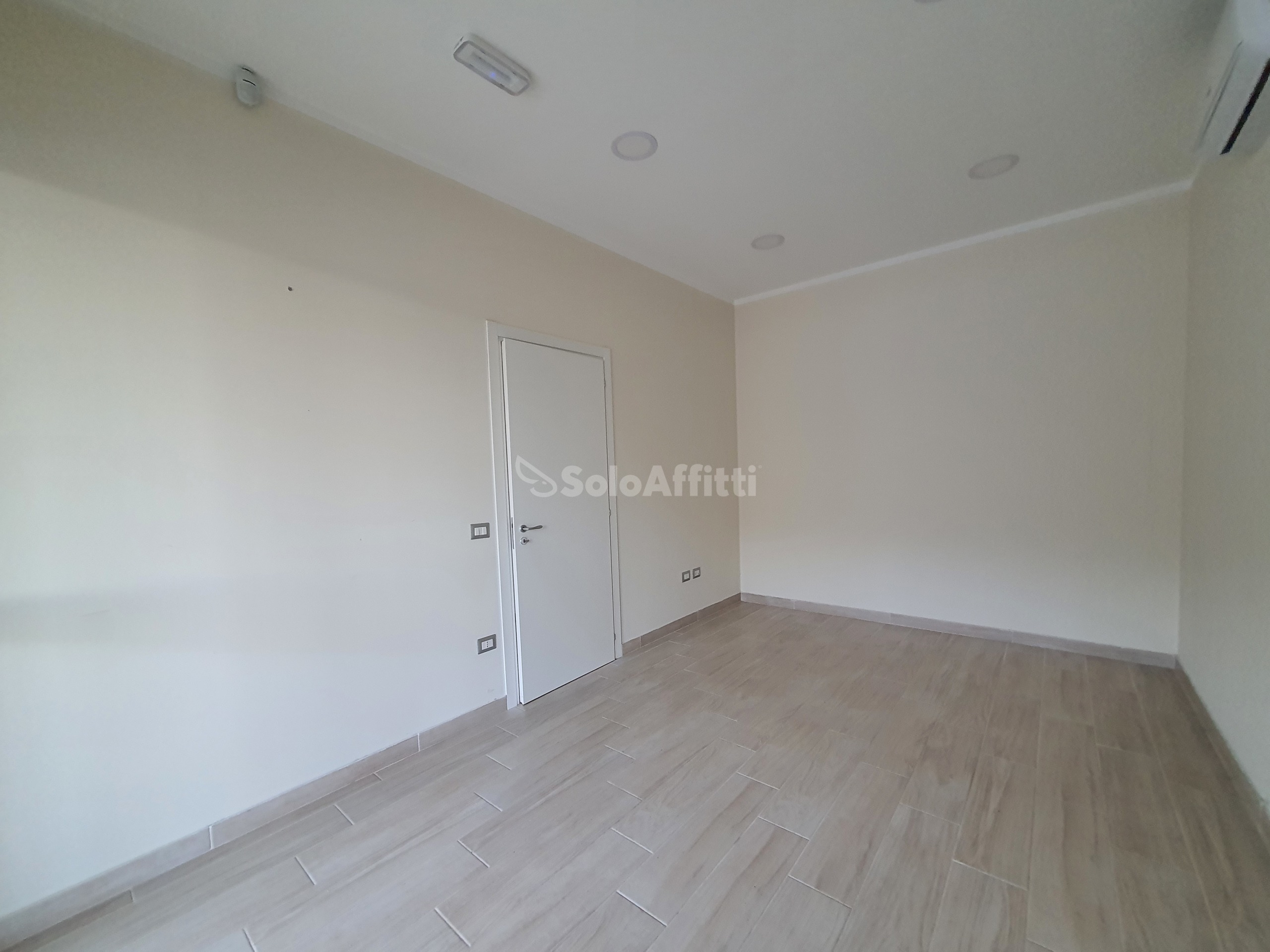 Ufficio in affitto a Borgia