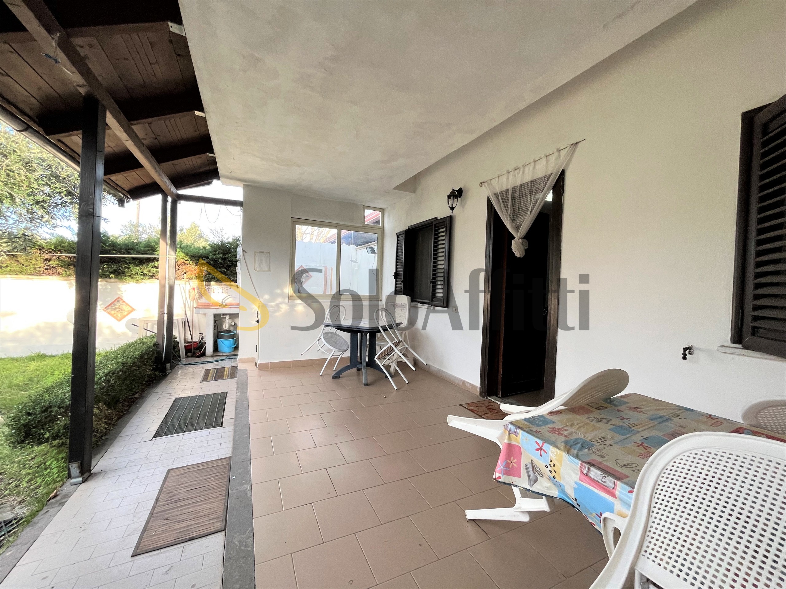 Casa indipendente con giardino a Borgia