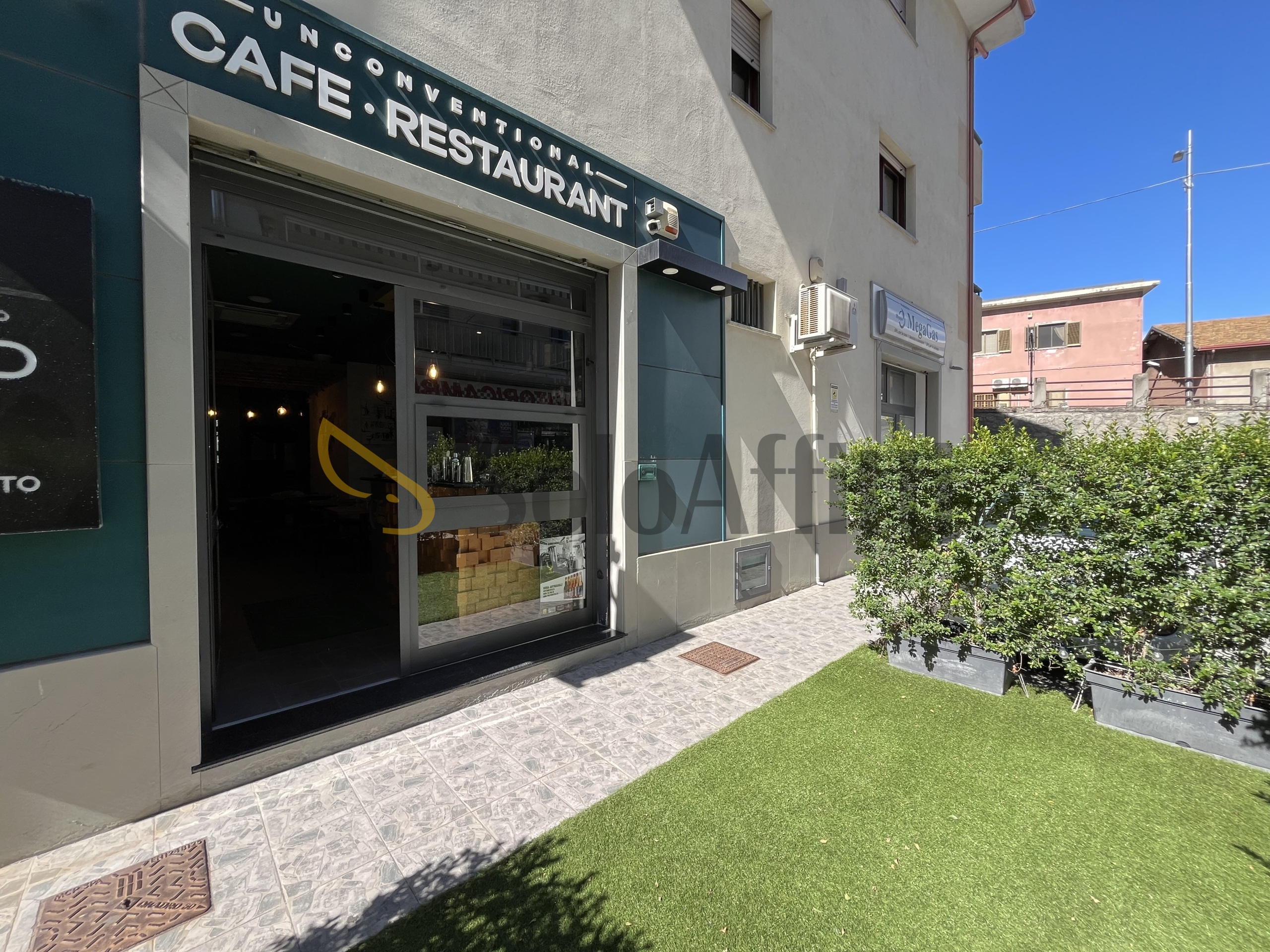 Locale commerciale in affitto, Catanzaro lido corso