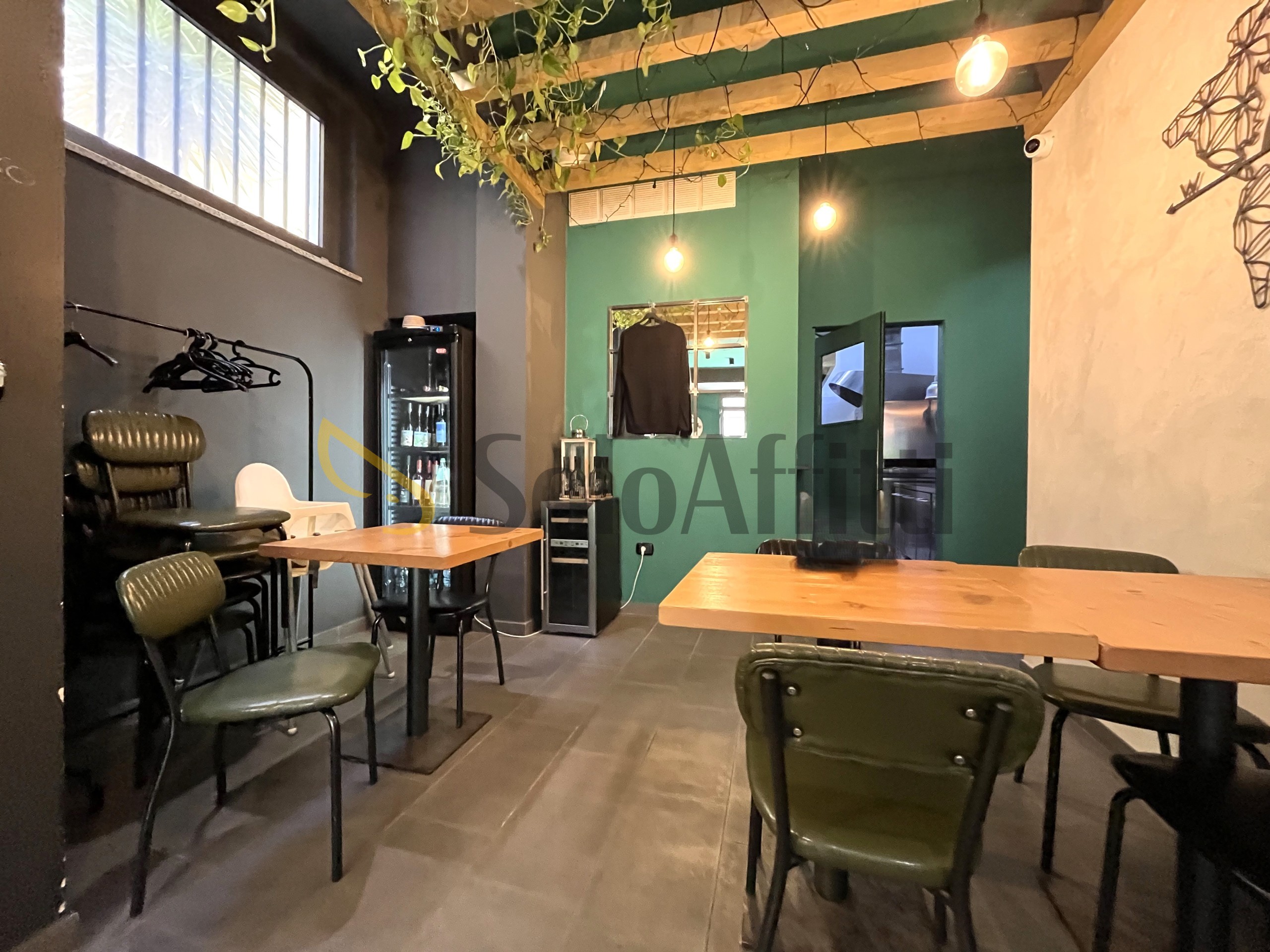 Locale commerciale in affitto, Catanzaro lido corso