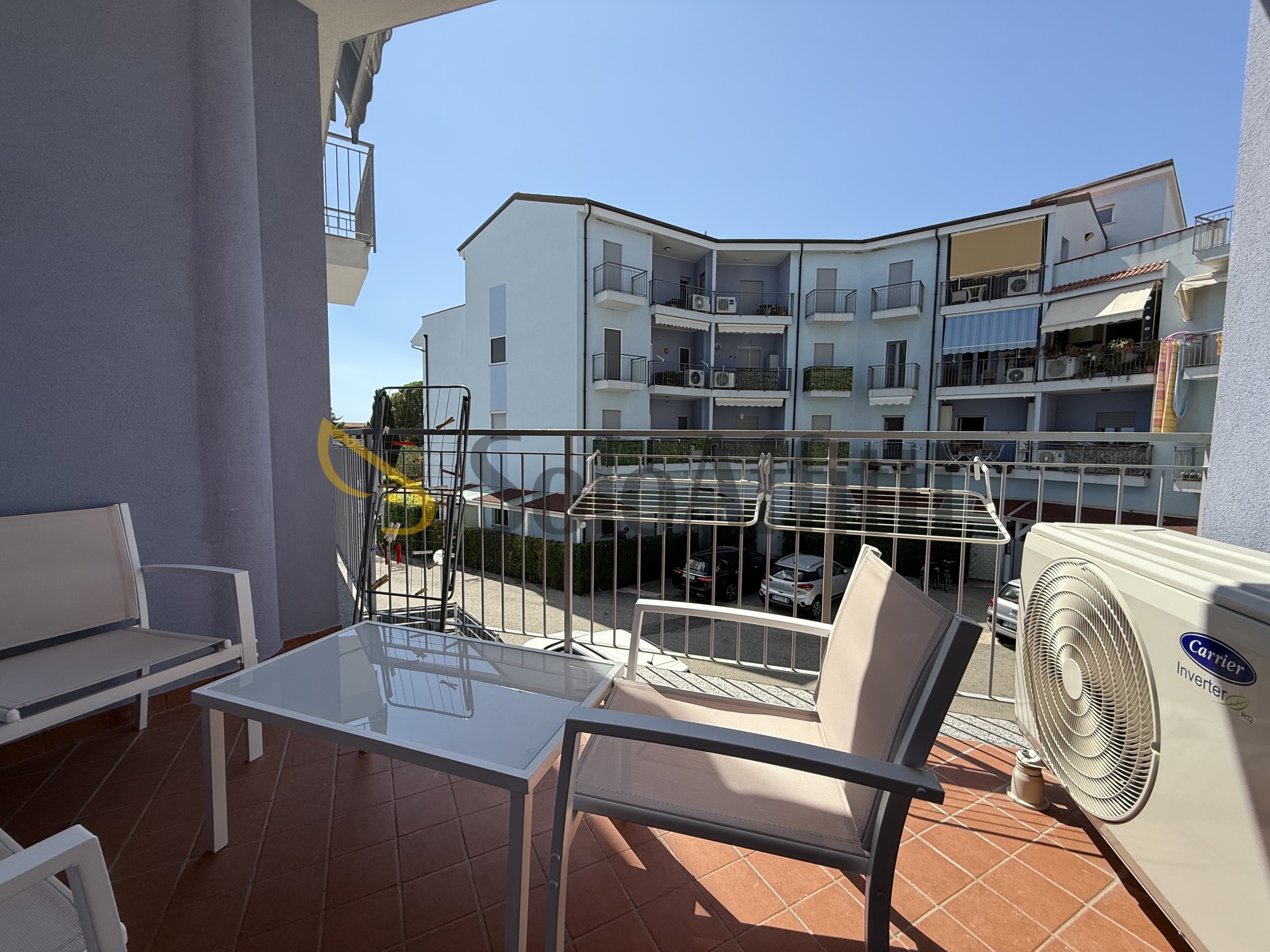 Trilocale con terrazzo a Montauro