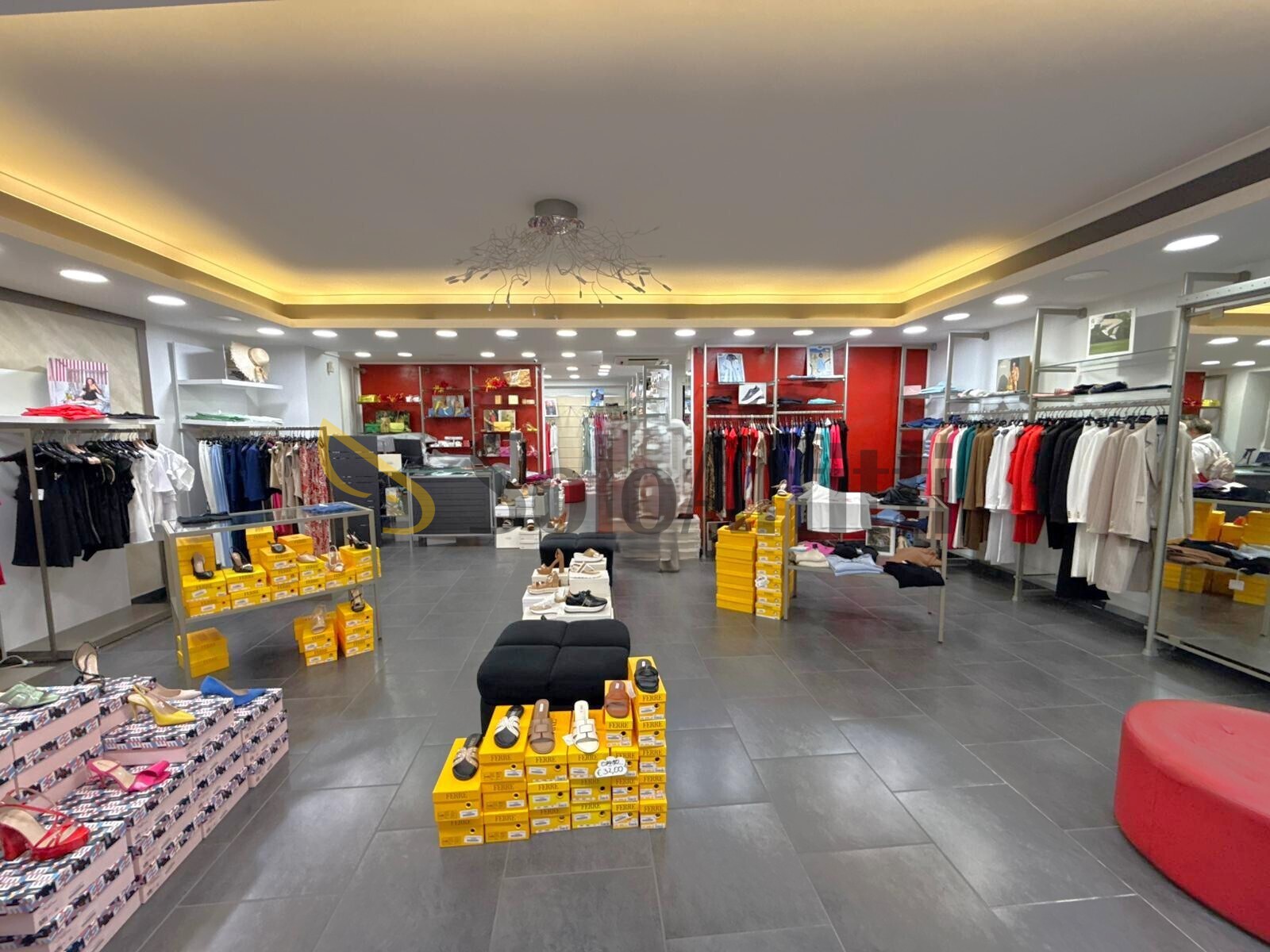 Locale commerciale in affitto, Catanzaro lido corso