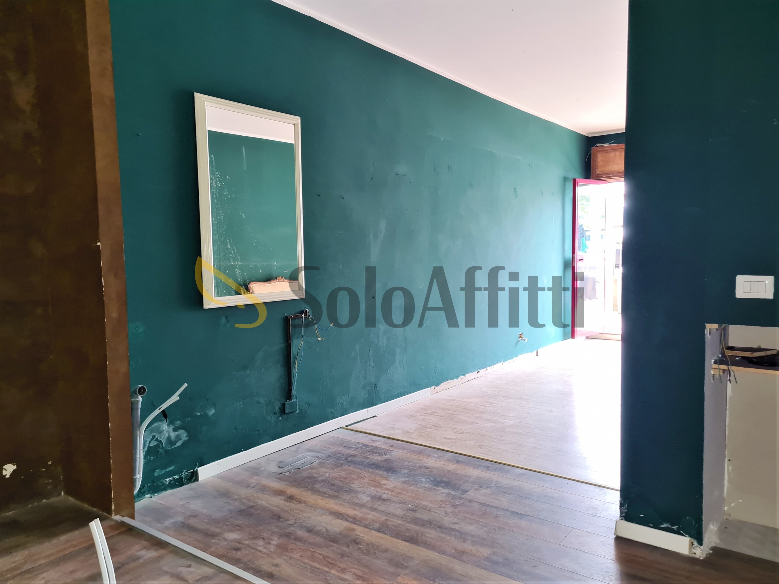 Locale commerciale da ristrutturare, Catanzaro lido casciolino