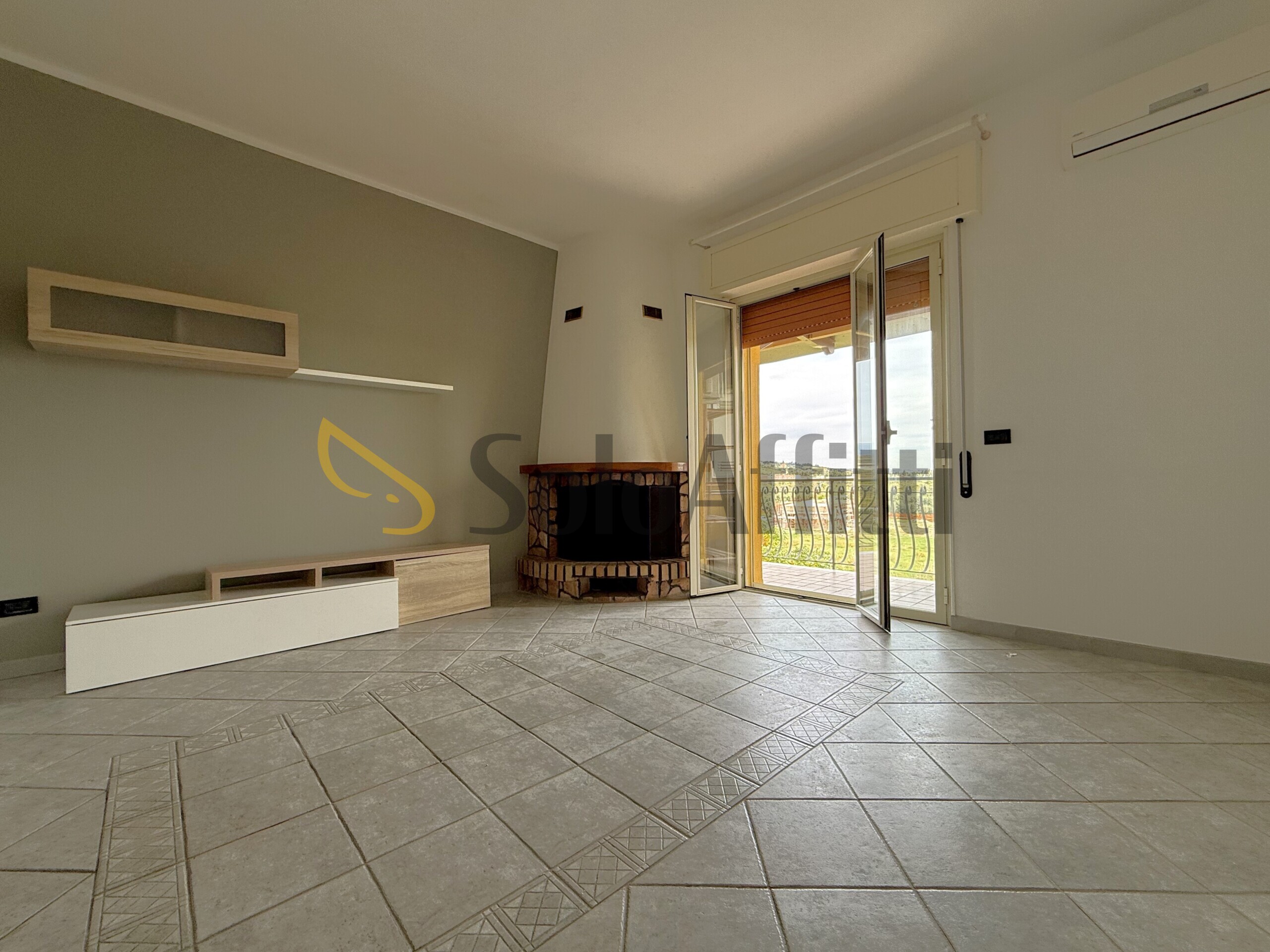 Trilocale in affitto, Catanzaro giovino